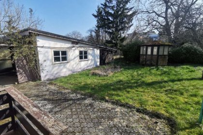 Garage + Schuppen