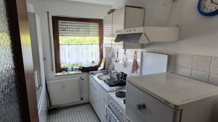 *Gepflegtes, teilvermietetes Reihenendhaus mit 3 Wohnungen zu verkaufen!*