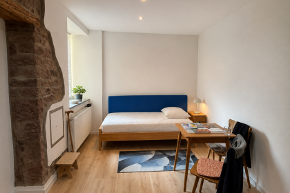EG links, Wohn-/Schlafzimmer