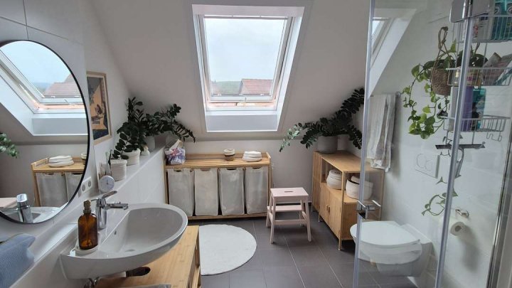 Soll es etwas Besonderes sein? 4-Zimmer Maisonette-Wohnung in Remchingen-Singen!