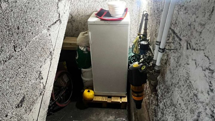 *Gepflegtes Haus mit 3 Wohnungen, Balkon, Terrasse &Garage zu verkaufen*