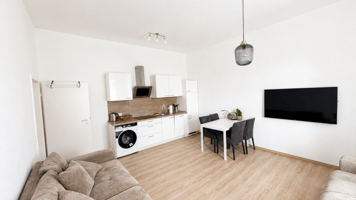 Hochwertig möblierte 2-Zimmer-Wohnung: pauschale Warmmiete 900€ + Einbauküche in zentraler Citylage