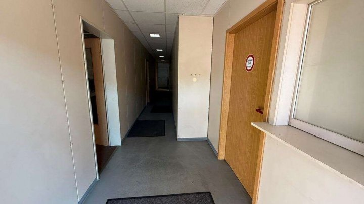 Attraktive Gewerbeimmobilie mit Büro-, Produktions- und Hallenflächen in Königsbach-Stein
