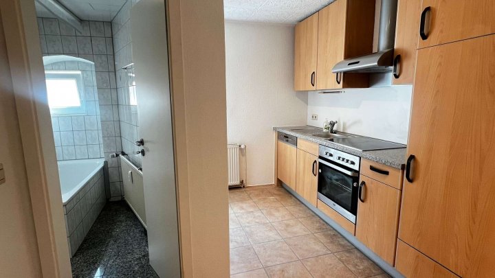 Gemütliche 2-Zimmer-Wohnung mit Garage in Ispringen zu vermieten!