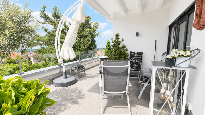 Penthouse-Traum in absoluter Ruhelage – 151 m² Wohnen, 126 m² Himmel und Blick bis zu den Vogesen