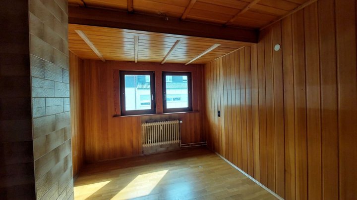 3,5 Zim. DG-Wohnung mit besonderem Charme zu verkaufen!