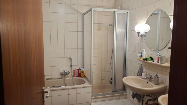 Zentral gelegenes Reihenendhaus in Bad Wildbad/Calmbach mit Carport und Garten