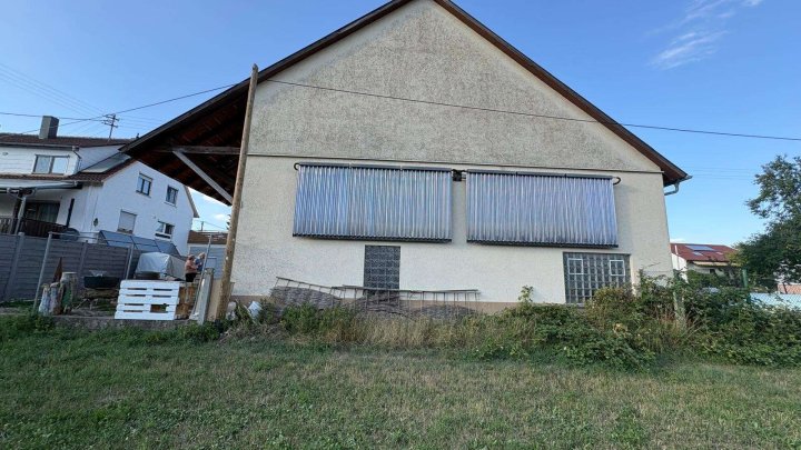 Freistehendes Mehrfamilienhaus - Attraktive Kapitalanlage  mit Ausbaupotential