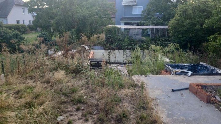 ***Fast am Ziel*** Freistehendes Einfamilienhaus zum individuellen Fertigstellen