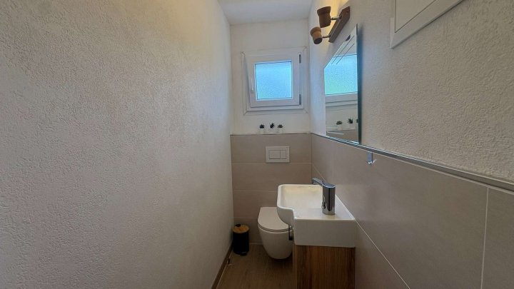 Großzügig wohnen mit Wintergarten & Balkon – modernisierte Eigentumswohnung mit Garage
