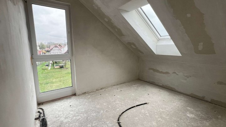 Ihr Zuhause. Ihr Stil.  – Reihenhaus zum Selbstausbau oder Fertigstellenlassen in Kleinvillars