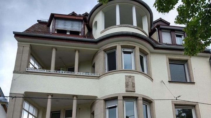 6,6 % Rendite möglich - 3 Zi ETW mit Dachterrasse - zentral in S-Feuerbach