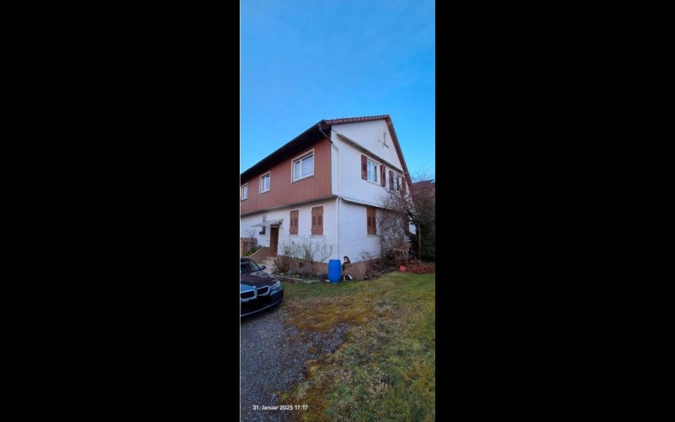 Hausansicht_Straßenseite (2)