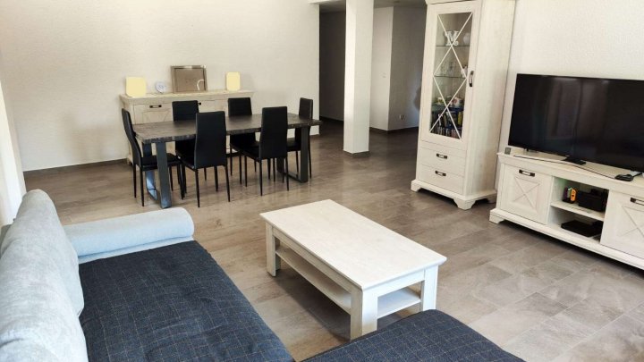 ***Exclusive Wohneinheit mit Garage und Stellplatz***