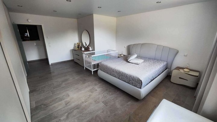 ***Exclusive Wohneinheit mit Garage und Stellplatz***