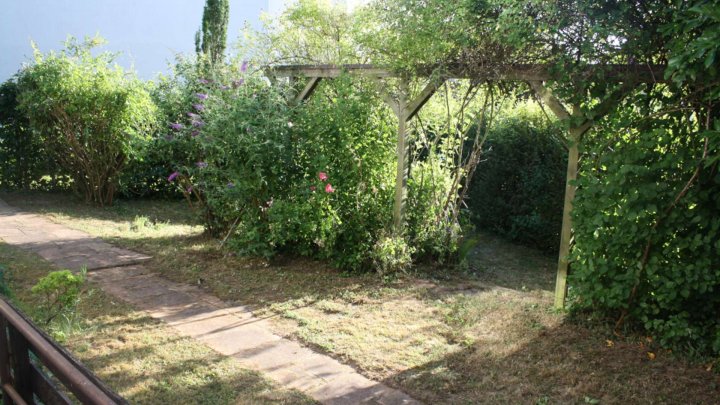 Preisreduzierung: Toplage – Einfamilienhaus mit großem Garten und Potenzial