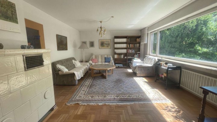 Preisreduzierung: Toplage – Einfamilienhaus mit großem Garten und Potenzial