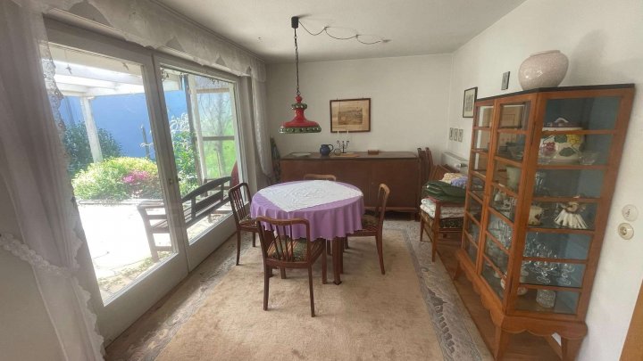 Preisreduzierung: Toplage – Einfamilienhaus mit großem Garten und Potenzial