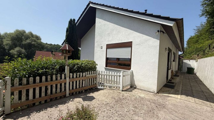 PREISREDUKTION!!! Großes EFH oder Mehrgenerationenwohnhaus mit Ausbaupotential im DG!