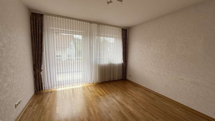 PREISREDUKTION!!! Großes EFH oder Mehrgenerationenwohnhaus mit Ausbaupotential im DG!