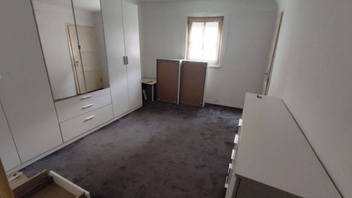 Haus mit Scheune und viel Potential für Handwerker!!!