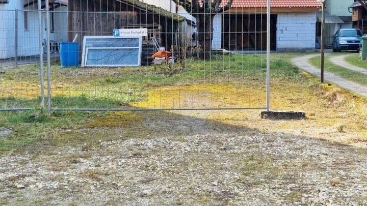 Haus mit Scheune und viel Potential für Handwerker!!!