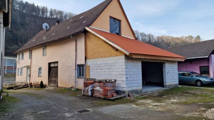 Haus mit Scheune und viel Potential für Handwerker!!!