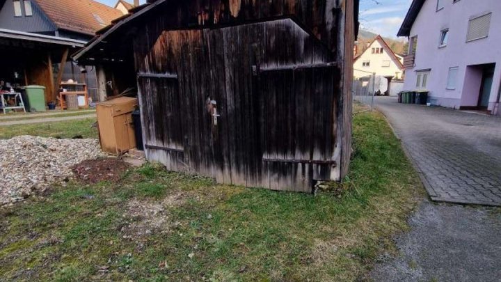 Haus mit Scheune und viel Potential für Handwerker!!!