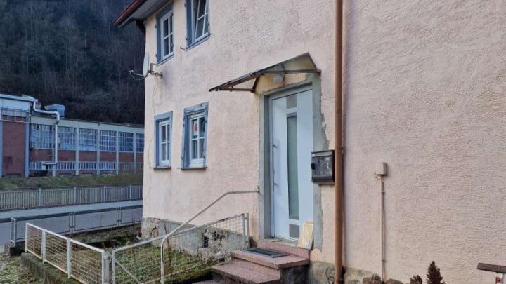 Haus mit Scheune und viel Potential für Handwerker!!!