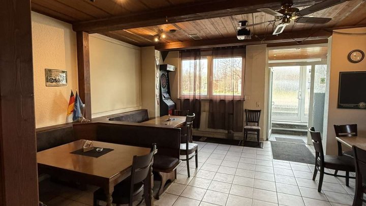 Gemütliche Gastronomie: Kneipe in Wilferdingen – Ihre Chance auf Selbstverwirklichung in guter Lage