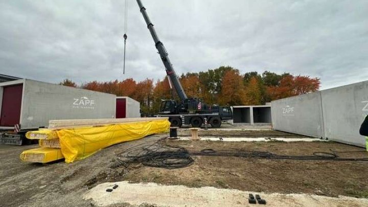 XL- und L-Garagen direkt an der A7, nähe Amazon McDonalds