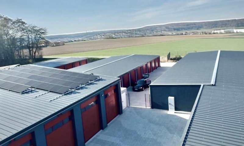 XL- und L-Garagen direkt an der A7, nähe Amazon McDonalds