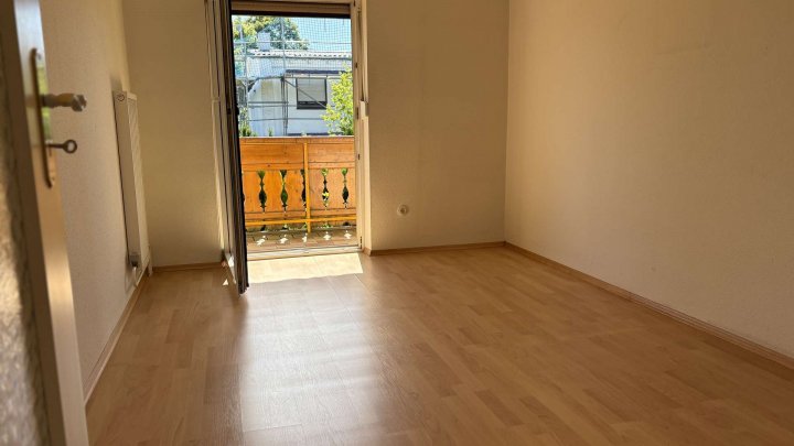 Zentral Wohnen mit Garten und Stellplatz