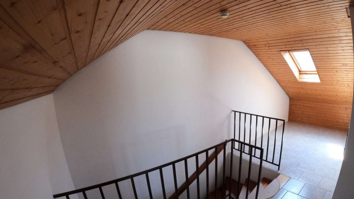 Doppelhaushälfte mit Garten und Garage – Ihr neues Zuhause wartet!