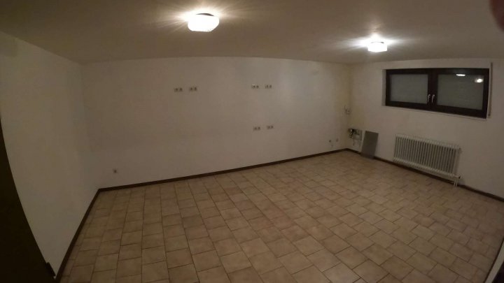 Doppelhaushälfte mit Garten und Garage – Ihr neues Zuhause wartet!