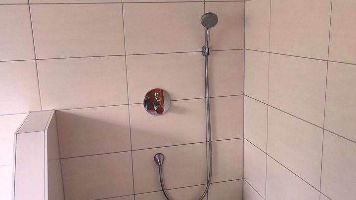 Ruhige, schöne 2,5 Zimmer Whg in Kieselbronn mit Terrasse