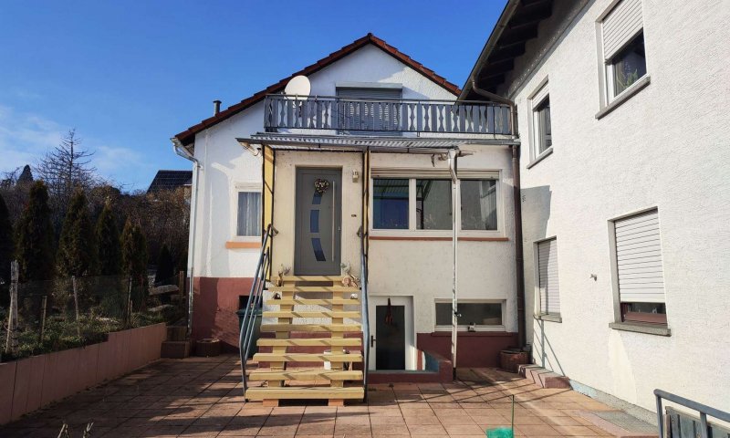 Praktisches kleines Haus mit viel Potential!