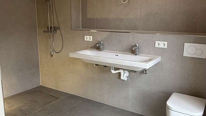 Neubau Doppelhaushälfte mit Panorama-Aussicht in Stein zu verkaufen!