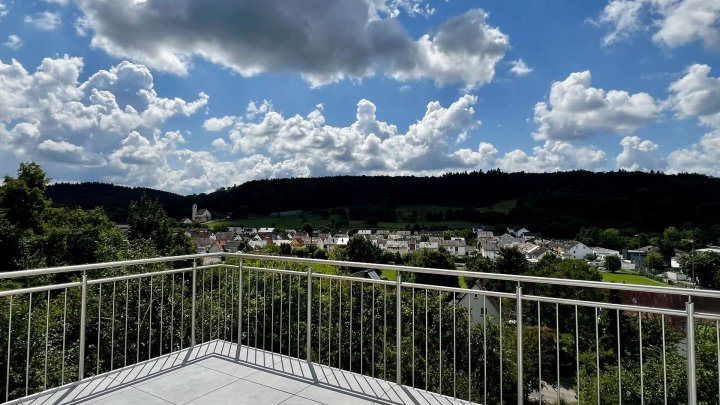 Neubau Doppelhaushälfte mit Panorama-Aussicht in Stein zu verkaufen!