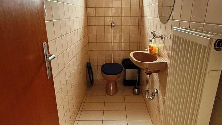 Vielseitiges Objekt / Vereinsheim mit Wohnung in toller Aussichtslage