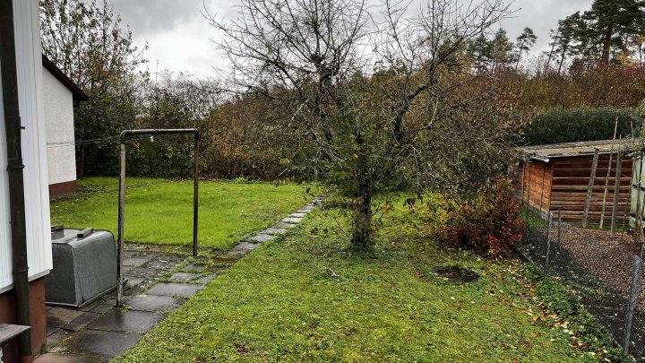 Rohdiamant benötigt Feinschliff! Haus mit schönem Grundstück und großer Hofeinfahrt im Hagenschieß.