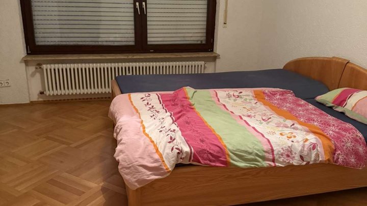 BESICHTIGUNG MÖGLICH, Versteigerung am 02.12.2025, Zweifamilienhaus, PROVISIONSFREI!