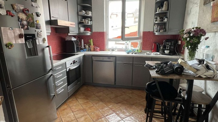 Mehrgenerationenhaus der Träume mit gut vermieteter Gewerbeeinheit!