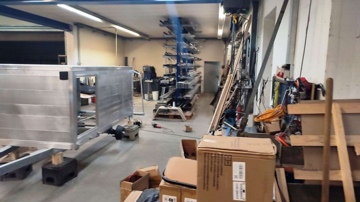 Gewerbehalle mit Nebengebäude und Stallung bei Künzelsau!