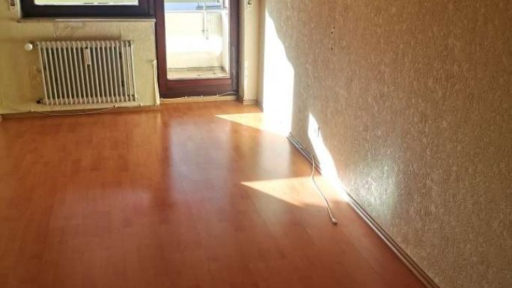 Helle ETW in zentraler, ruhiger Lage mit EBK und Garage