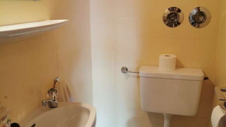 Helle ETW in zentraler, ruhiger Lage mit EBK und Garage