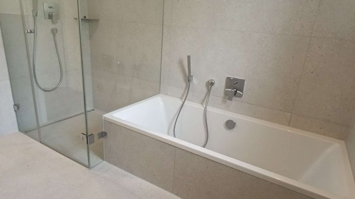 Erdgeschoss mit großer Terrasse im Neubau * altersgerecht * hochwertig *