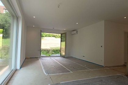 Blick v Küche r. Terrasse