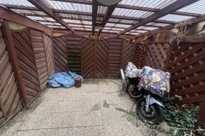 Pergola angrenzend Hobbyraum Garage