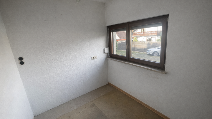 Raum für Ideen: Doppelhaushälfte mit Bauplatz, großem Garten und Garage